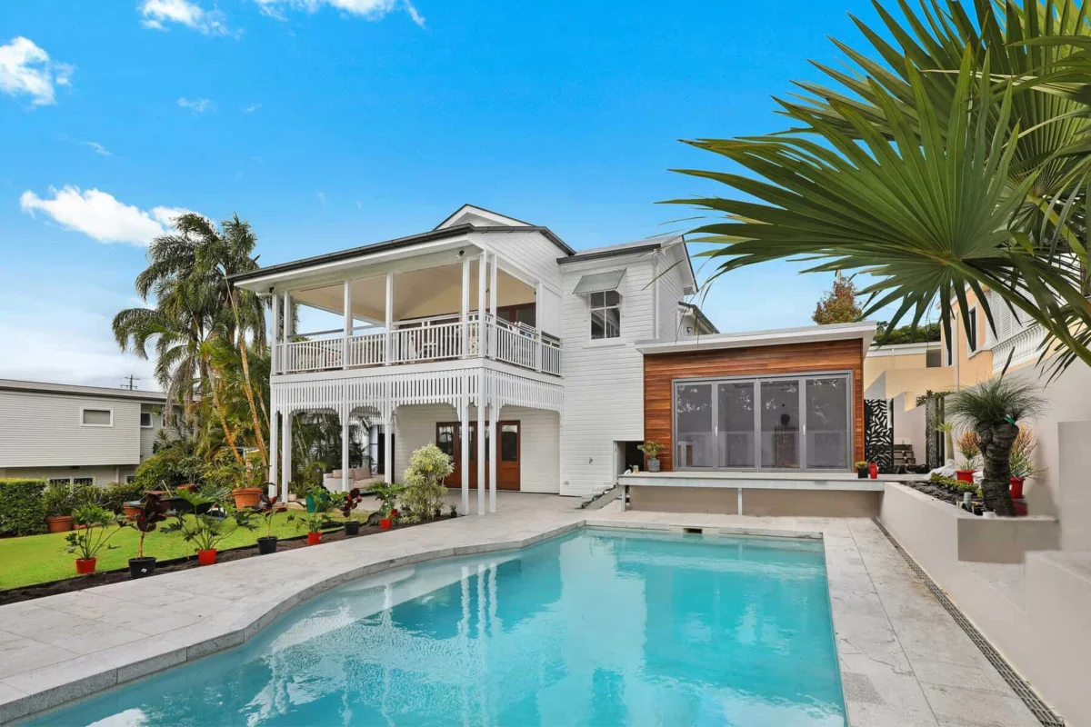 Beating the Heat: The Essential Guide to High-Performance Homes in Warm Climates