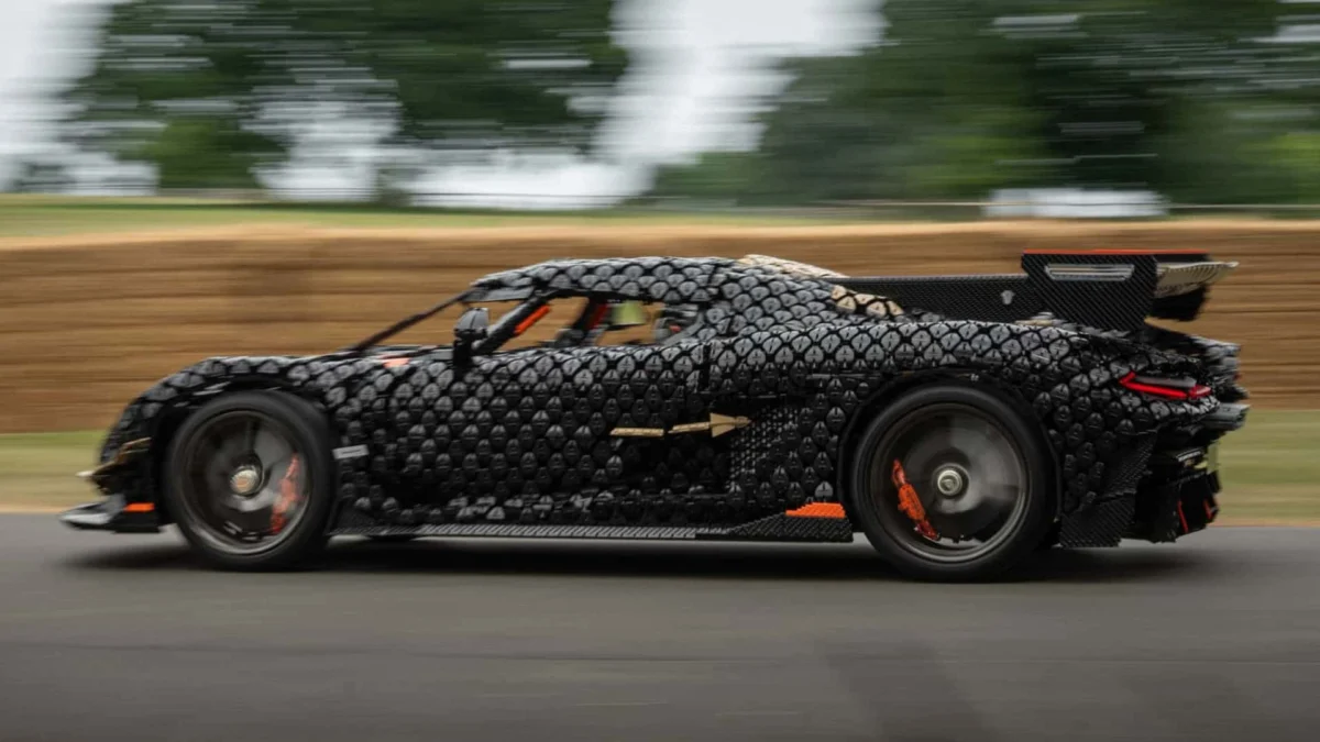 Engineering Mastery in Plastic: The Unprecedented Marriage of Lego Technic and Koenigsegg