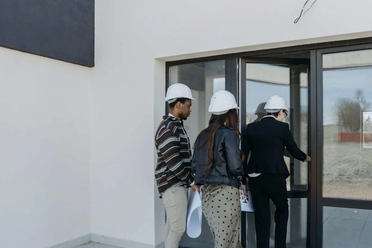 Renovate or Relocate? Navigating the Dilemma in Today’s High-Stakes Housing Market