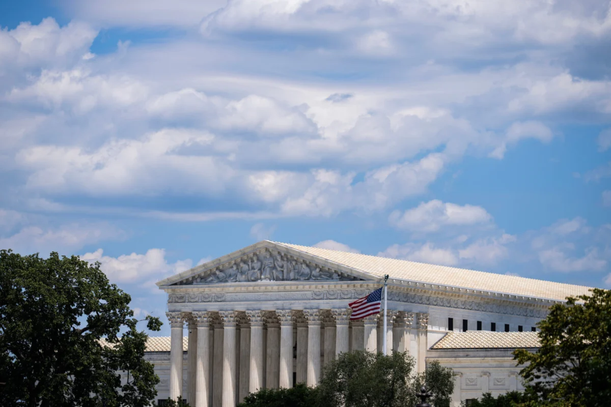 Supreme Court Unshackles Political Parties: Unlimited Spending Allowed in Federal Elections
