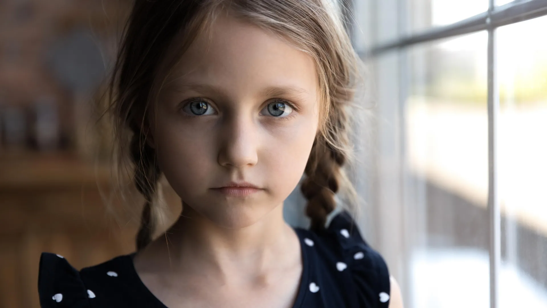 The Gaze of Depression: New Research Reveals How Emotional Attention Patterns Shape Mental Health in Children