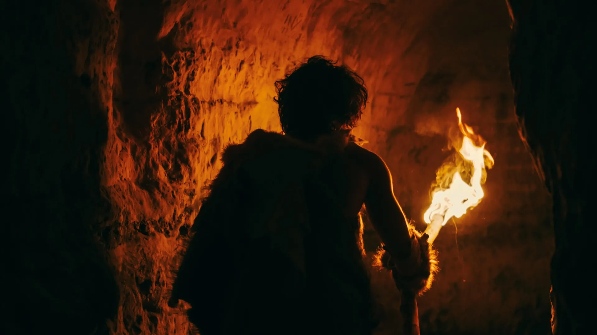 The Hearth of Human History: Rewriting the Origins of Fire Use