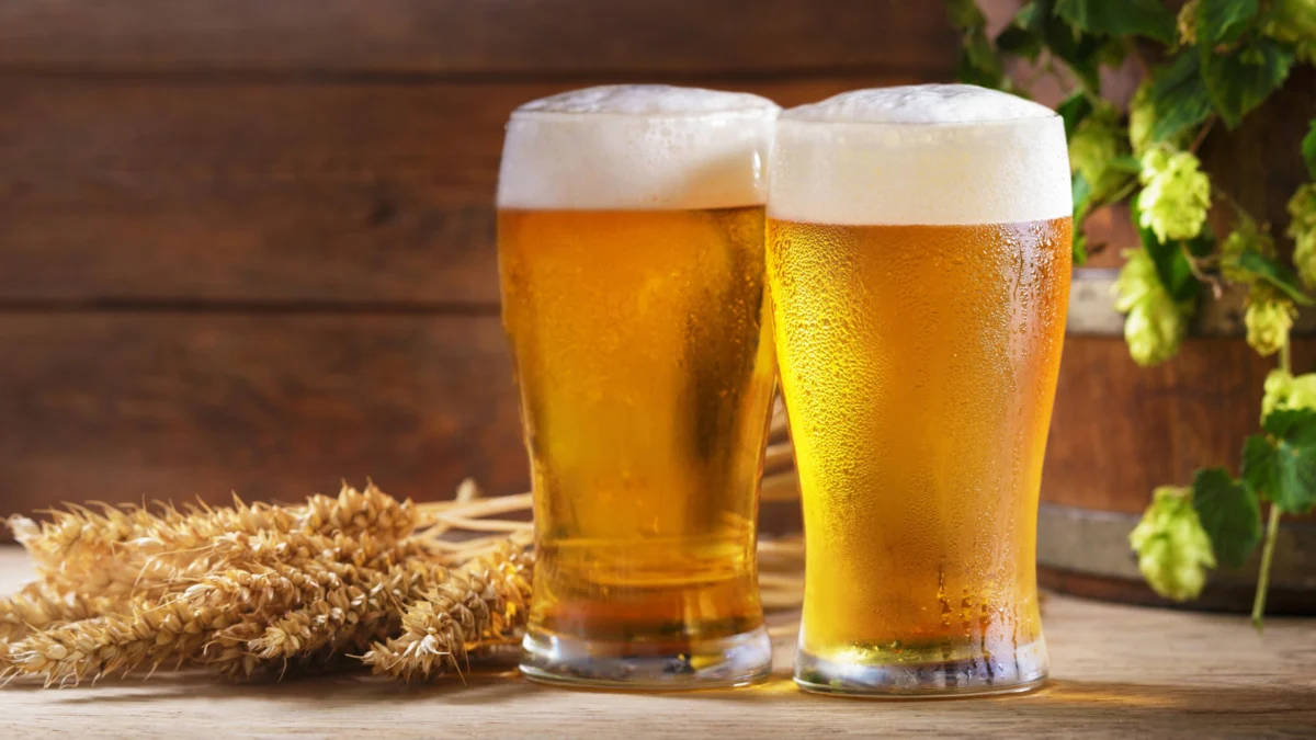 The Legend of the "Shorty": A Deep Dive into Wisconsin’s Iconic 7-Ounce Beer Legacy