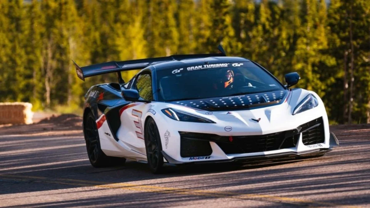 The New King of the Mountain: Chevrolet Corvette ZR1X Shatters Pikes Peak Production Record