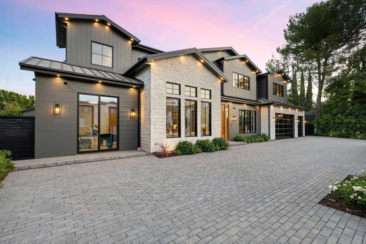 The Ultimate Guide to Driveway Materials: Balancing Aesthetics, Durability, and Investment