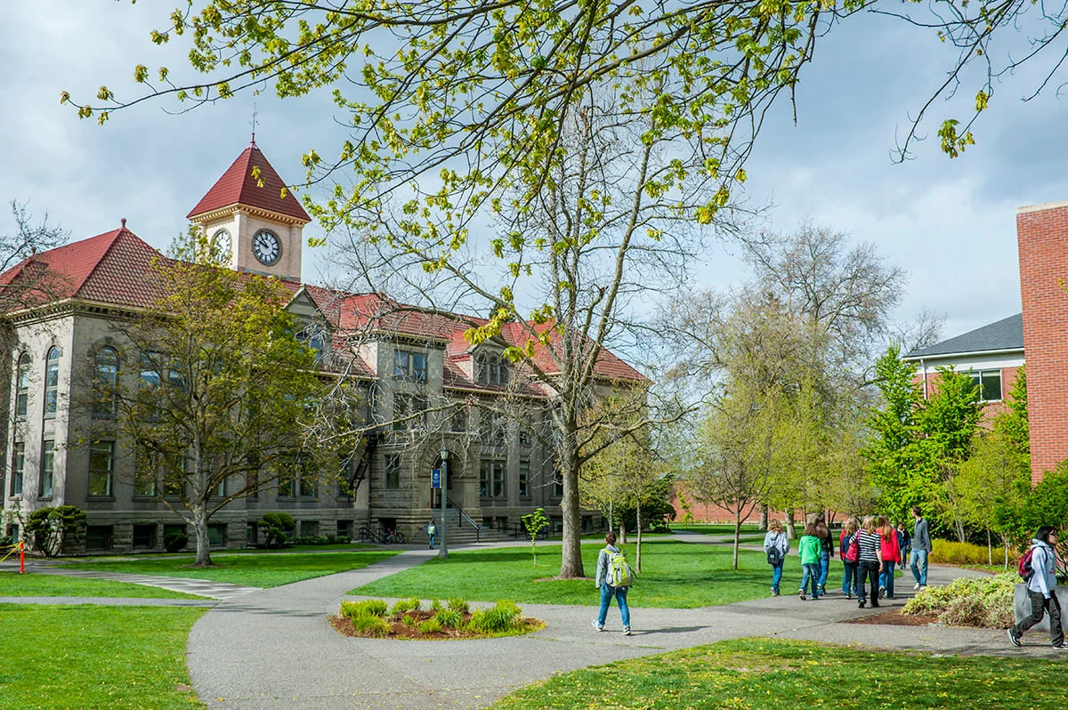The Whitman 10% Promise: A Radical Overhaul of Higher Education Affordability