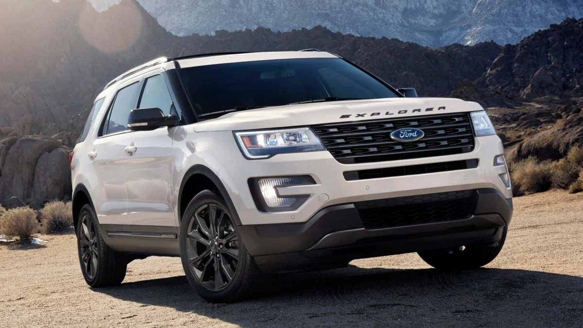 Ford Issues 57th Recall of the Year: Nearly 300,000 Explorer SUVs Targeted Over Roof Rail Detachment Risks