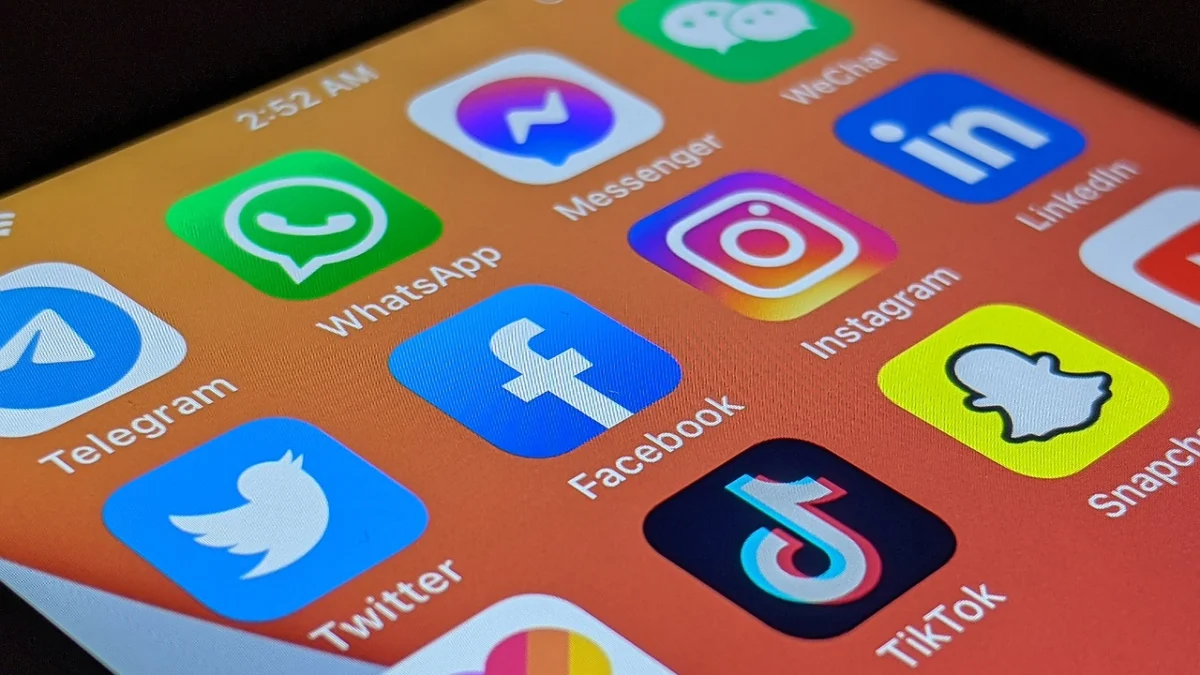 France Enacts Landmark Ban on Social Media for Minors Under 15: A New Frontier in Digital Protection