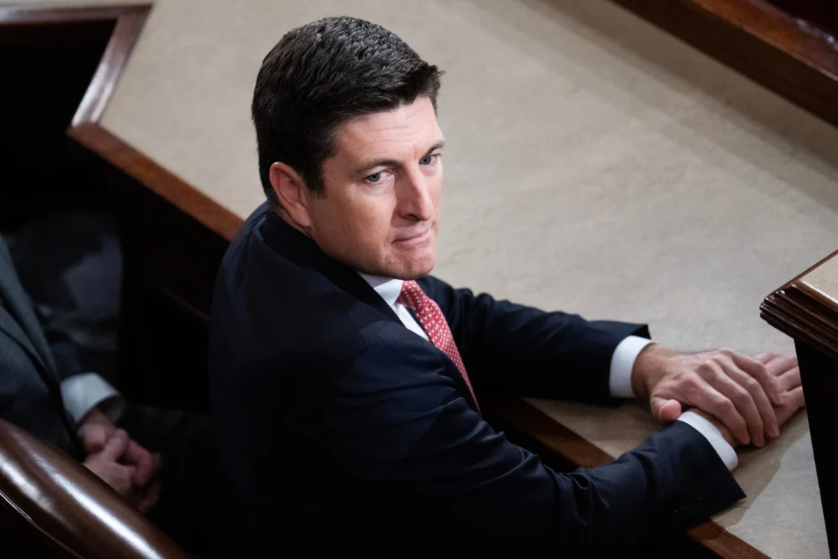 House Passes Congressional Stock Trading Bill Amidst Partisan Wrangling and "Poison Pill" Controversy