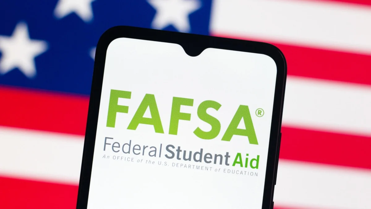Navigating the 2026-27 FAFSA: New Rules, Hard Thresholds, and What Families Must Know