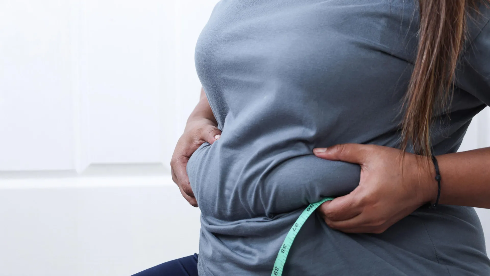 The Biological Architect of Aging: Scientists Uncover the Root Cause of Midlife Weight Gain