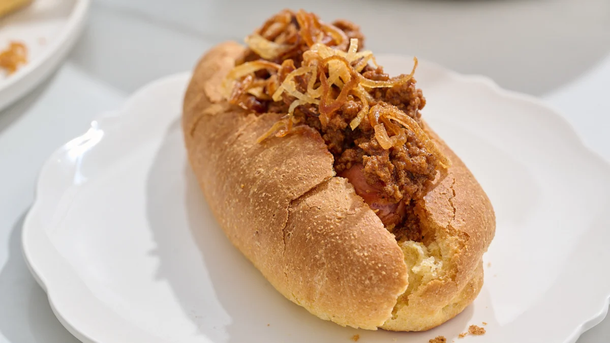 The Culinary Evolution of the American Chili Dog: From Street Food to Gourmet Staple