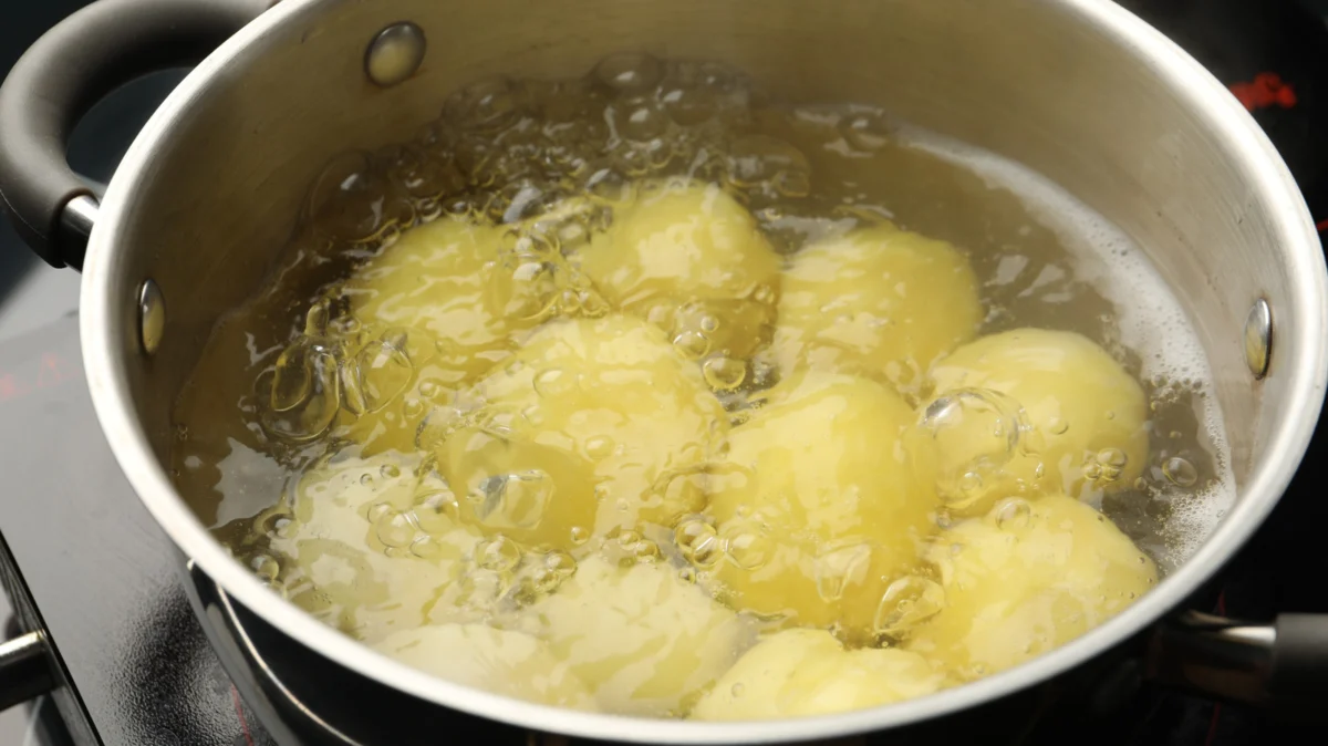 The Resilient Bowl: Why Depression-Era Potato Soup Remains a Masterclass in Culinary Ingenuity