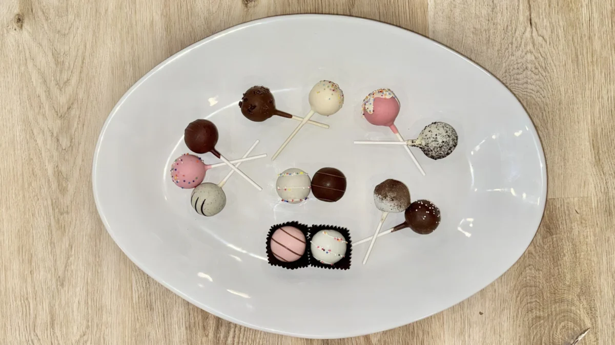 The Ultimate Guide to Grocery Store Cake Pops: A Comprehensive Ranking of 13 Popular Options