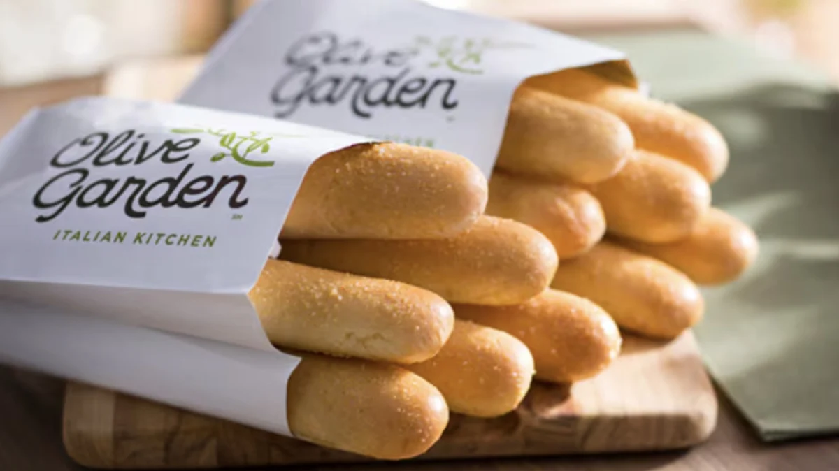 Beyond the Unlimited Basket: Why Sbarro is Quietly Winning the Breadstick Wars