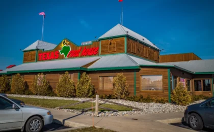 Elevating the Experience: Four Pro-Ordering Tips for the Ultimate Texas Roadhouse Steak Dinner