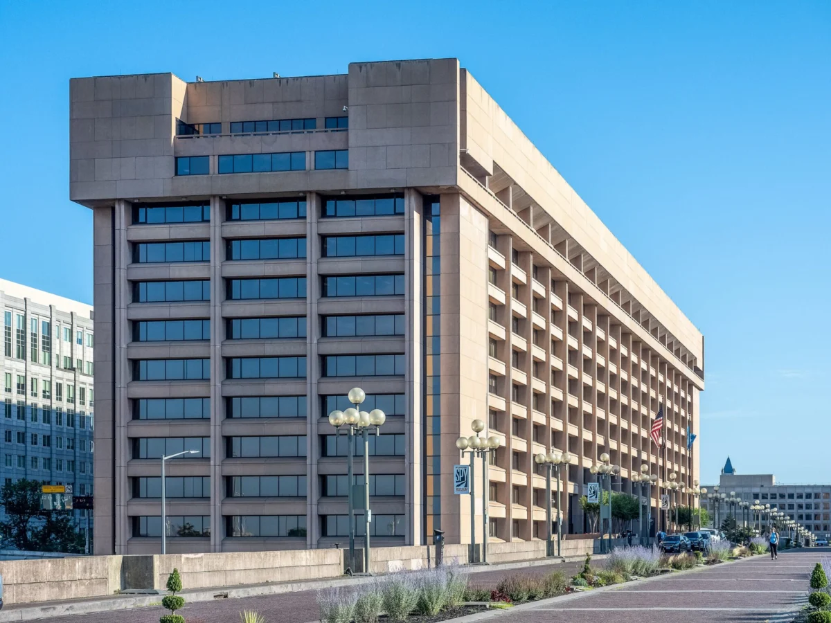 Federal Court Halts New USPS Ballot Restrictions Ahead of High-Stakes Midterm Elections