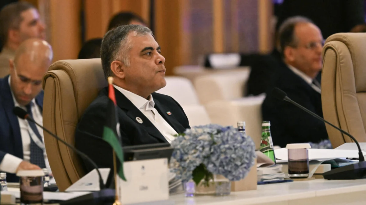 Iran Announces Significant Gas Discovery Amidst Persistent Regional Energy Turmoil