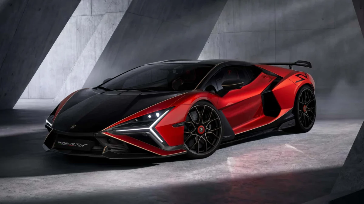 The Apex of Electrified V12 Engineering: Lamborghini Unveils the Revuelto SV