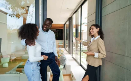 The Digital Threshold: Mastering the Balance Between Virtual Tours and In-Person Showings