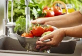 The Essential Guide to Produce Safety: How to Navigate Risks in Your Kitchen