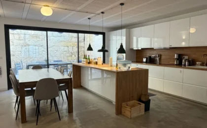 The Evolution of the Digital Nomad: How Coliving Spaces Are Solving the Remote Work Crisis