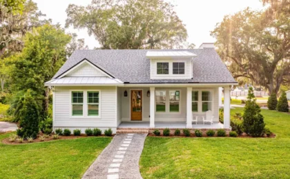 The Modern Home Sale: Weighing the Trade-offs of iBuyers vs. Traditional Listings