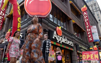 The Neighborhood Grill in Decline: Analyzing the Persistent Criticisms of Applebee’s
