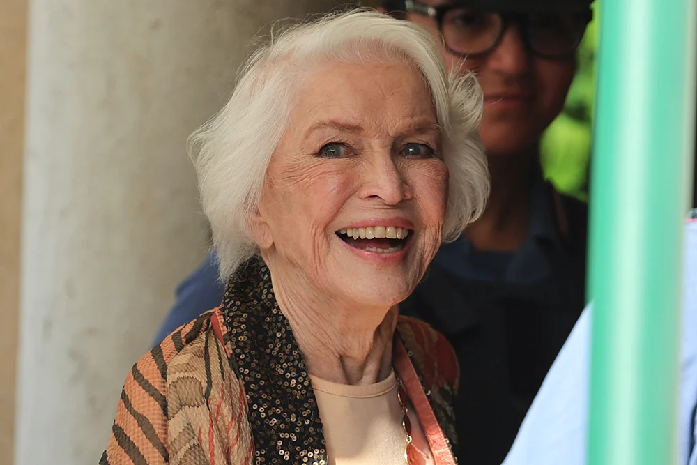 A Miracle at 93: Ellen Burstyn’s Unlikely Renaissance and the Venice Premiere of "Place to Be"