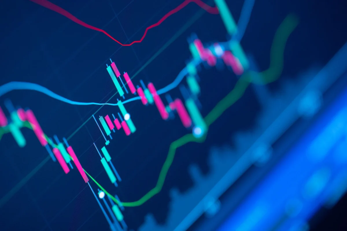 Markets Navigate Volatility: Stocks Edge Higher Amid Yield Shifts and Labor Market Uncertainty
