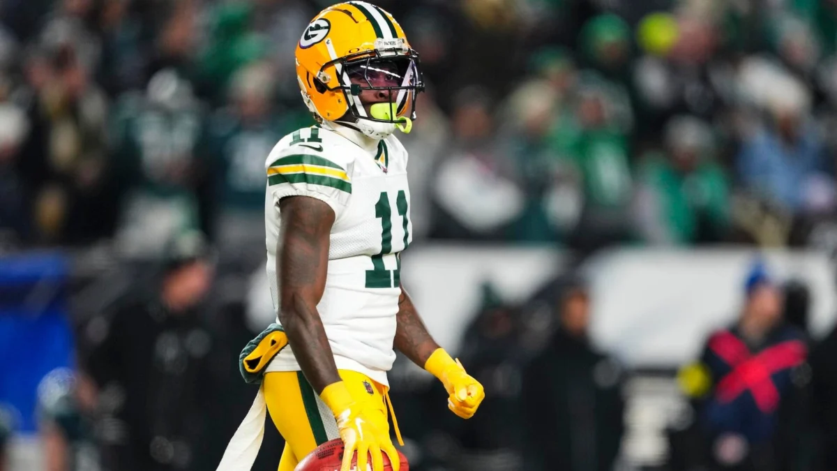 Packers’ Jayden Reed Carted Off Field Following Violent Collision in Clash Against Jets