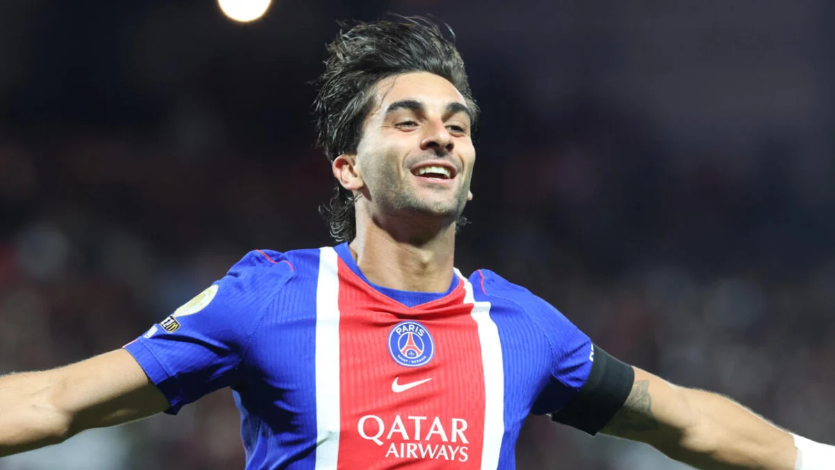 PSG Secures Crucial First Victory as Ligue 1 Landscape Shifts: A Weekend of Sporting Drama