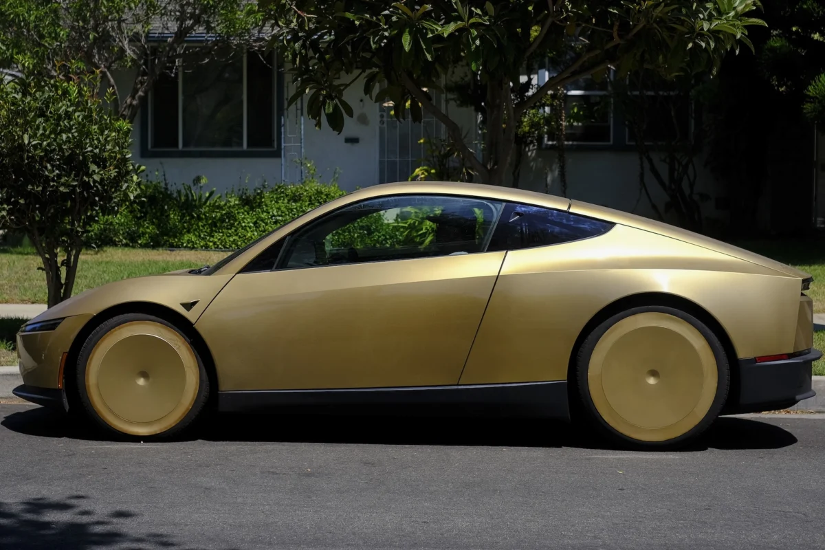Regulatory Collision Course: NHTSA Launches Probe Into Tesla’s Steering-Wheel-Free Cybercab