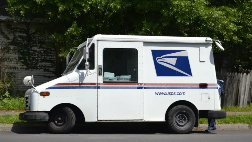 Senate Democrats Demand Halt to USPS Ballot Procedures Amid Allegations of Systematic Disenfranchisement
