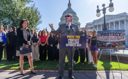 Senate Leaders, Legendary Coaches Launch Final Push for Bipartisan College Sports Overhaul Ahead of Crucial Floor Vote