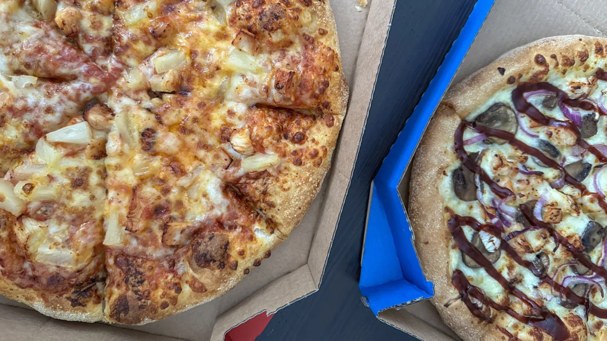 The Art of the Custom Pie: Expert Strategies for Elevating Your Domino’s Experience