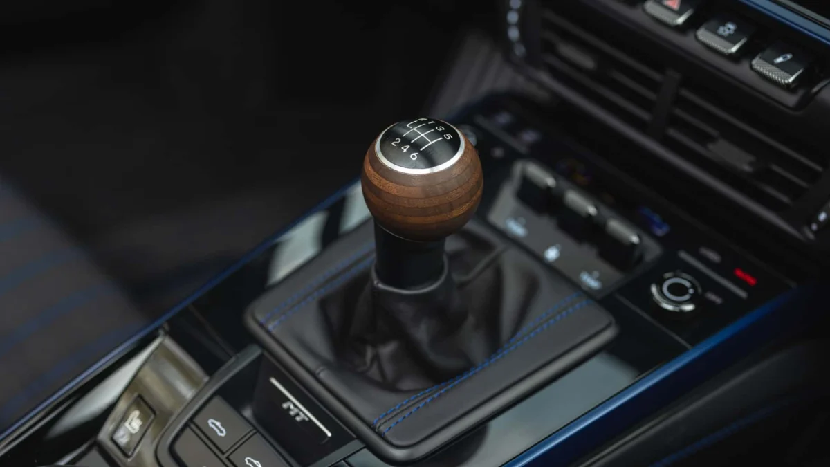 The Digital Clutch: Porsche’s New Patent Could Revolutionize the Future of the Manual Transmission