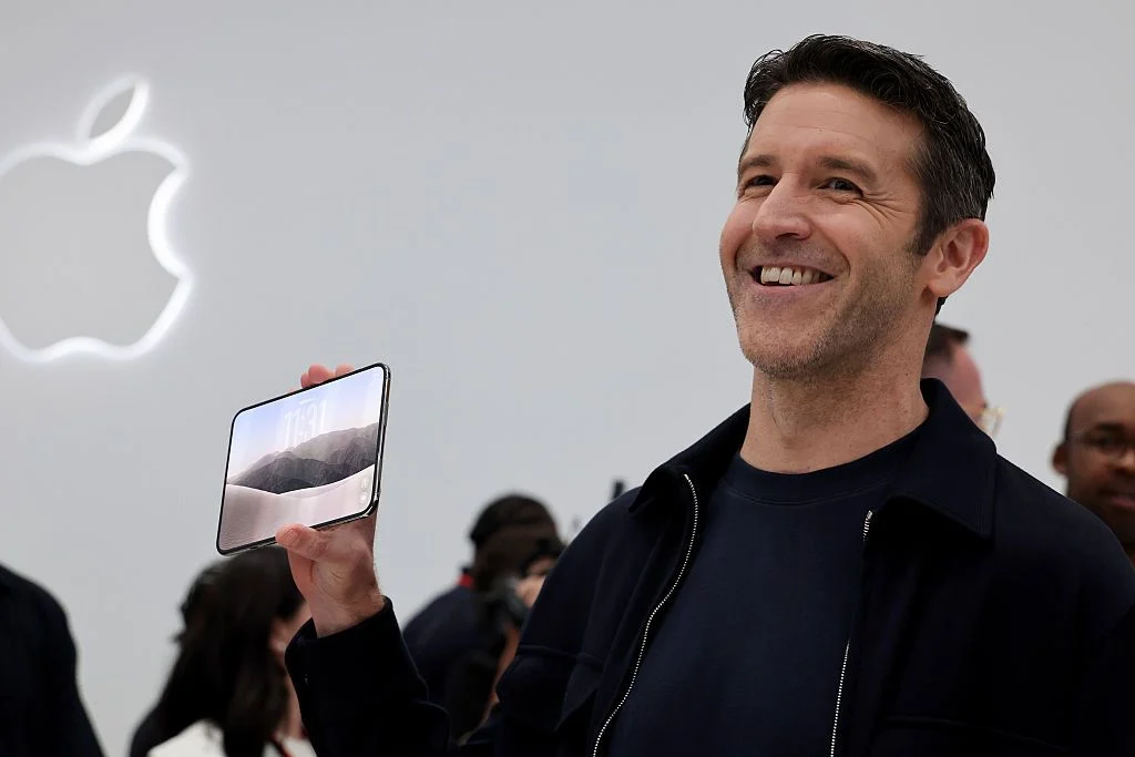 The Foldable Frontier: How the iPhone Duo Changes Everything