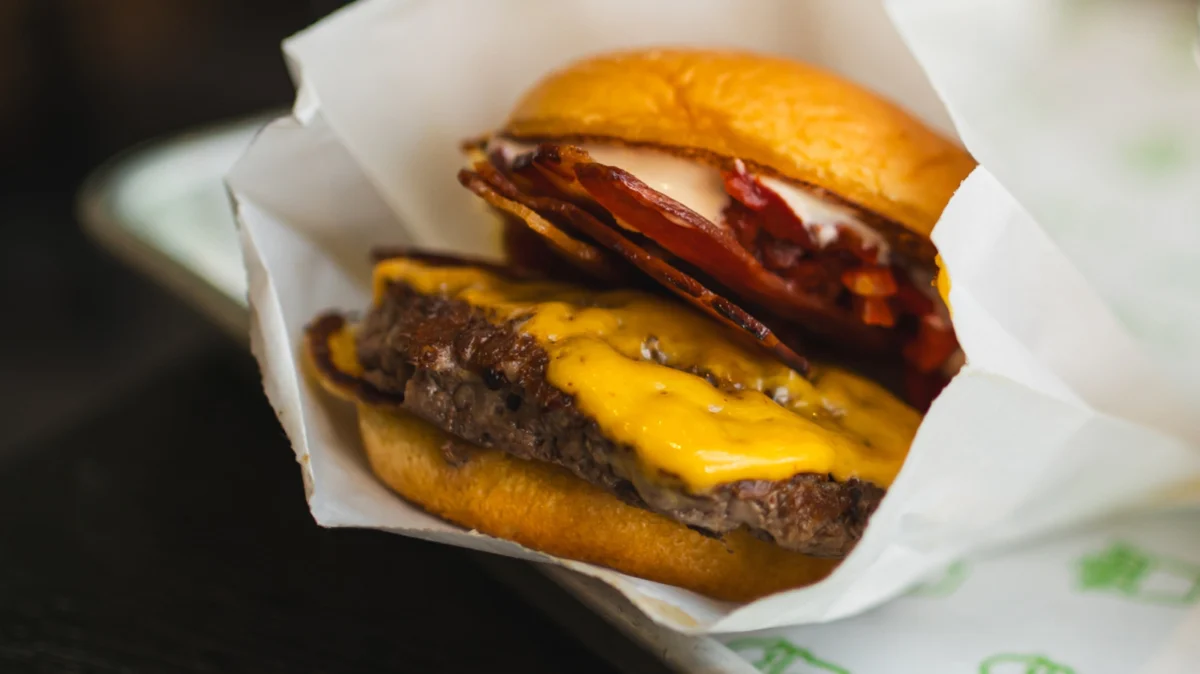 The Great Burger Showdown: Is Shake Shack or Five Guys the "Healthier" Choice?
