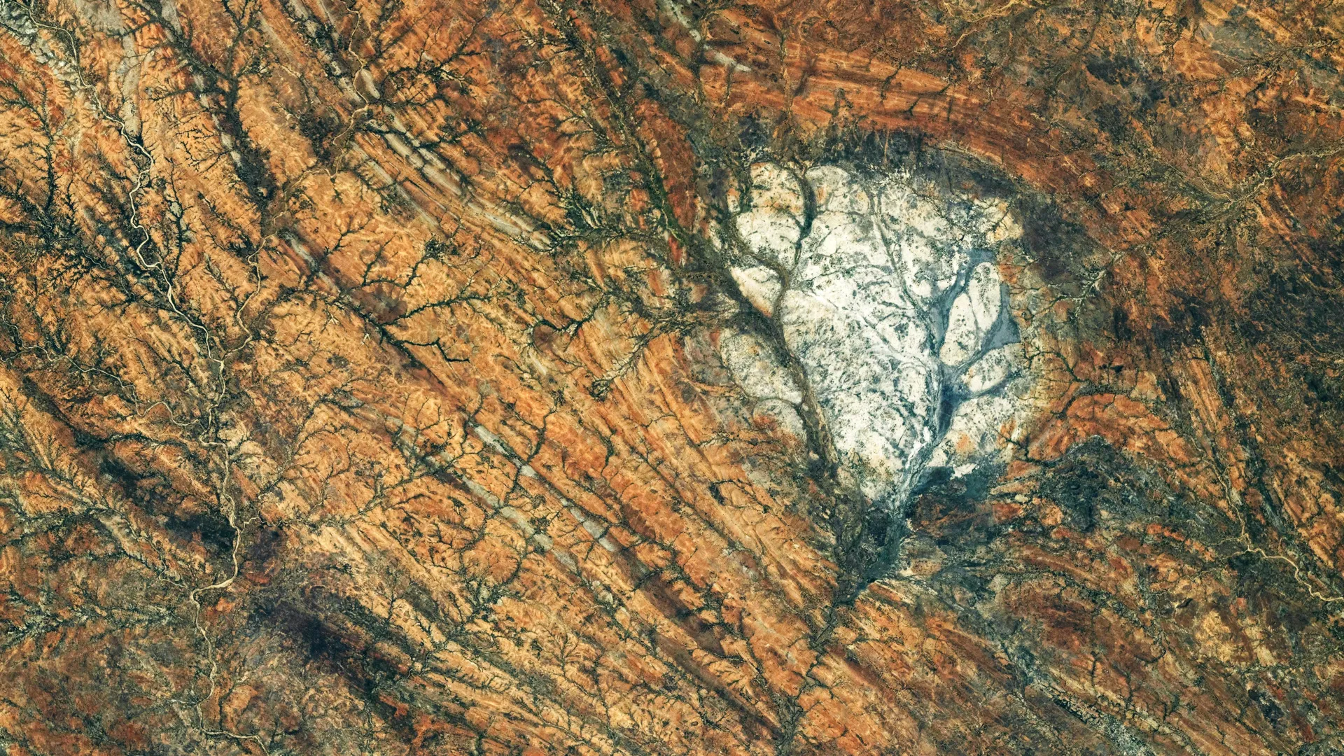A Mirror in the Earth: Madagascar’s Lunar-Like Landscapes and the Secrets of Gondwana