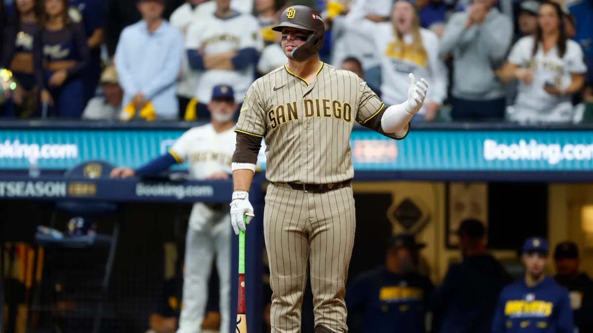 A Roof-Top Mystery: How a Bizarre Rule Saved the Brewers in NLDS Game 1