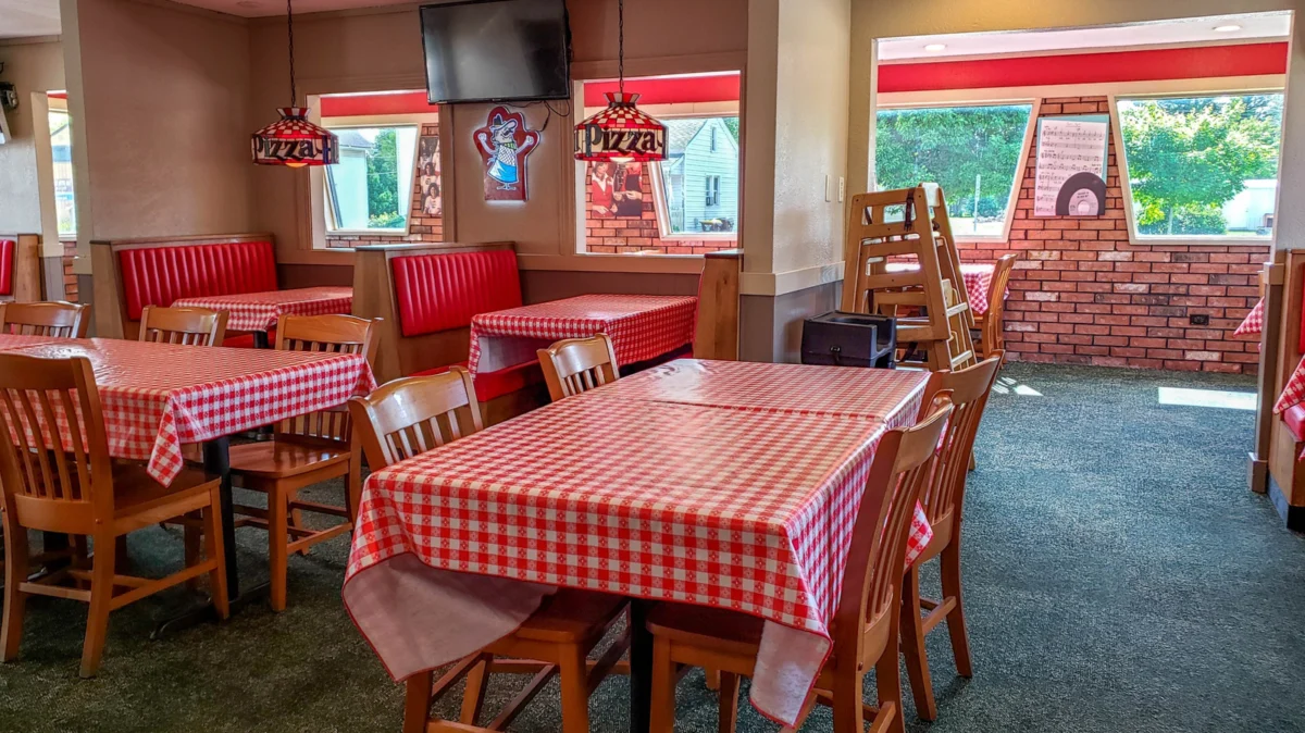 Beyond the Pan: Mastering the Unwritten Rules of the Pizza Hut Experience