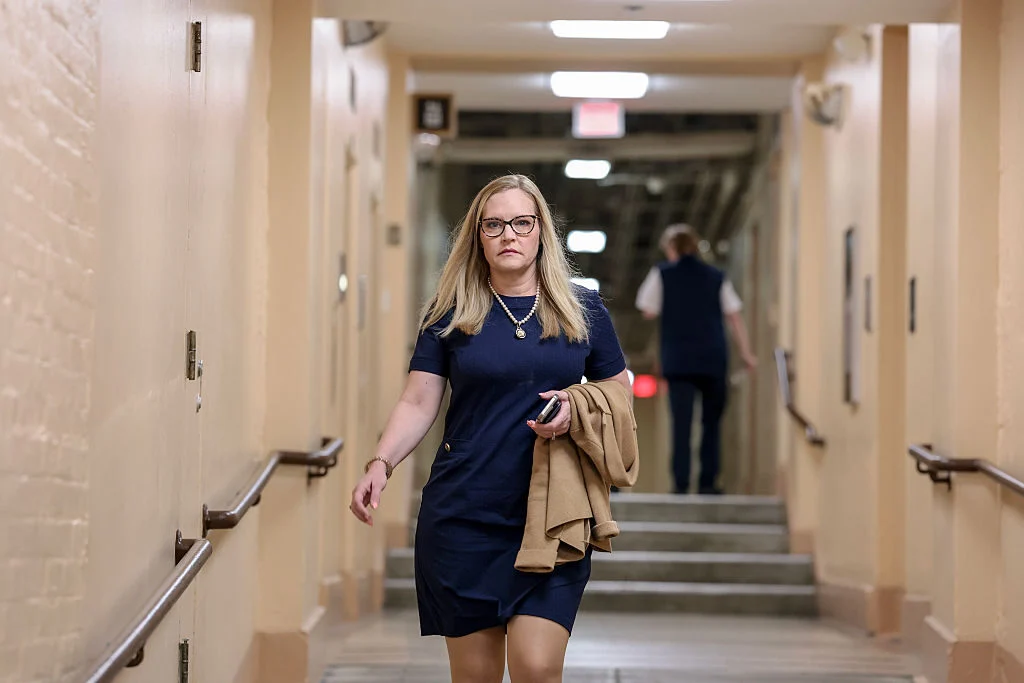 Capitol Hill Gridlock and the Push for Federal Youth Online Safety Legislation
