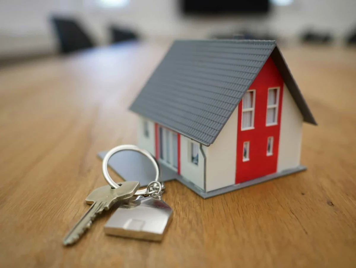 From Homeowner to Landlord: A Comprehensive Guide to Preparing Your Property for Rent