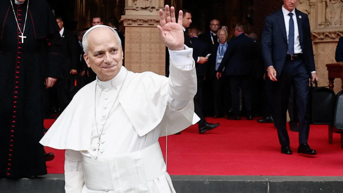 Pope Leo XIV to Undergo Lung Surgery: A Rare Medical Transparency for the Papacy