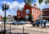 Public Health Crisis in Oxford: Suspected Overdose Reignites Debate Over Synthetic Kratom and Student Safety
