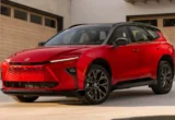 Refining the Premium Crossover: A Deep Dive into the 2027 Toyota Crown Signia Updates