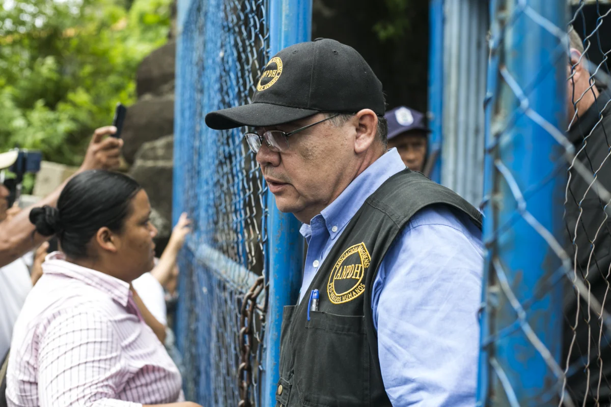 Shadow of Deportation: Nicaraguan Exiles Face Uncertain Future in U.S. Detention