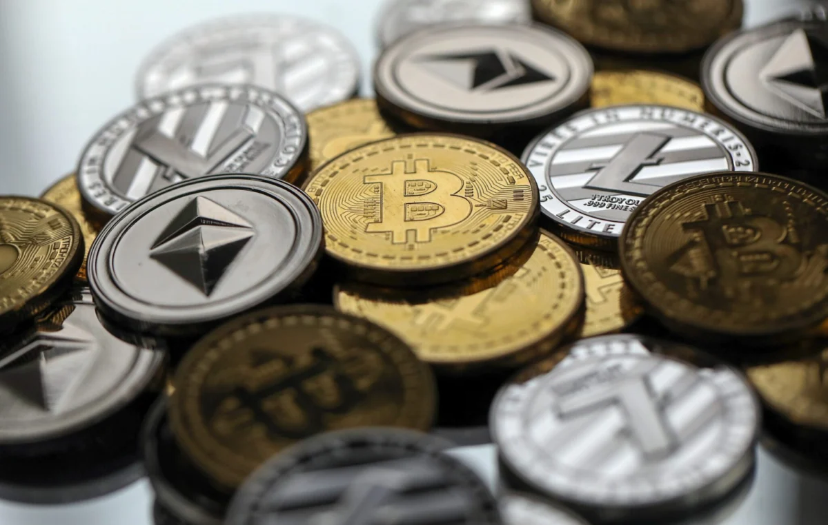 The Corporate Bitcoin Renaissance: Institutional Giants Pivot from Selling to Stockpiling