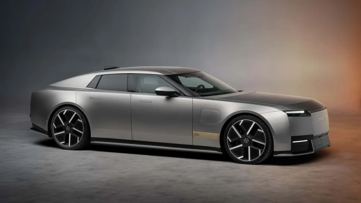 The Dawn of the Electric Big Cat: Jaguar Reinvents Its Soul with the Type 01